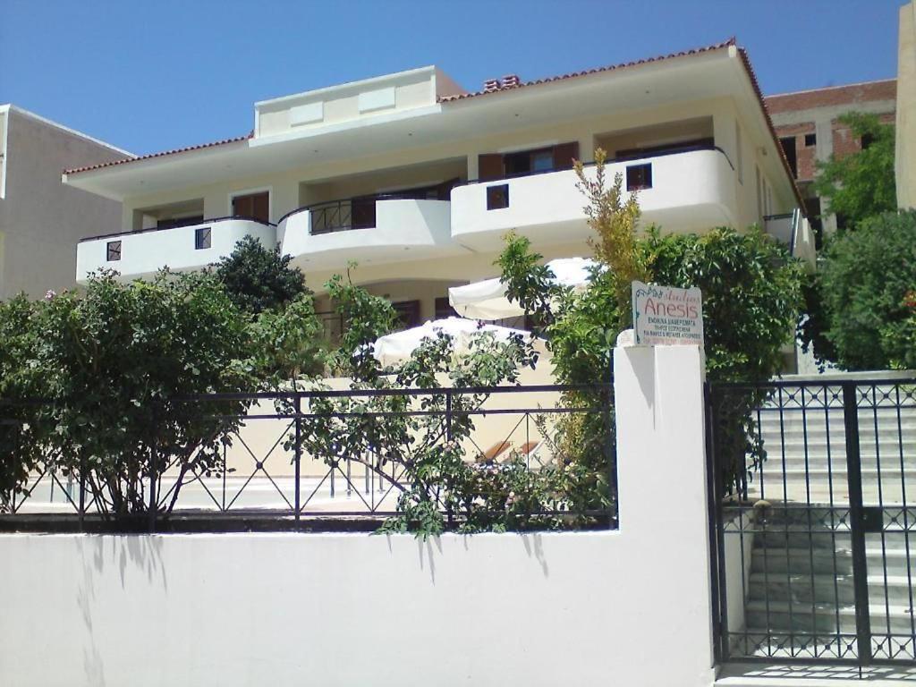 Anesis Apartments Agia Marina  Ngoại thất bức ảnh